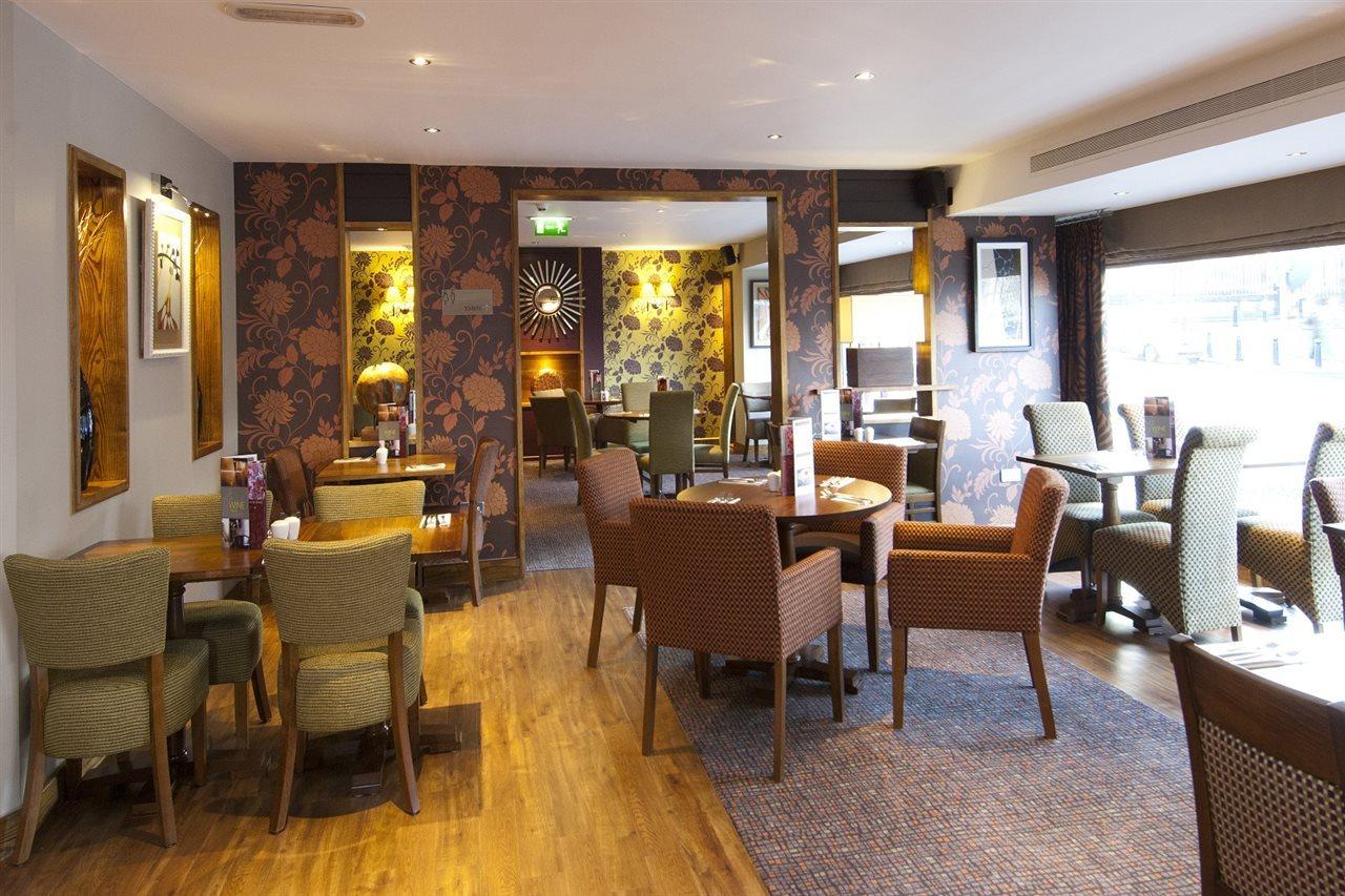 Premier Inn Bradford Central Екстериор снимка