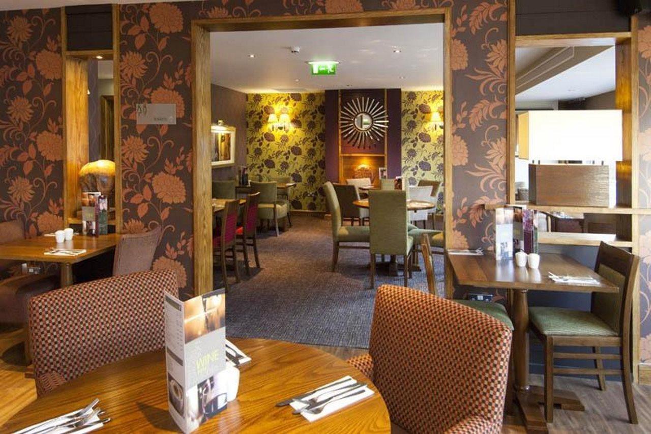 Premier Inn Bradford Central Екстериор снимка