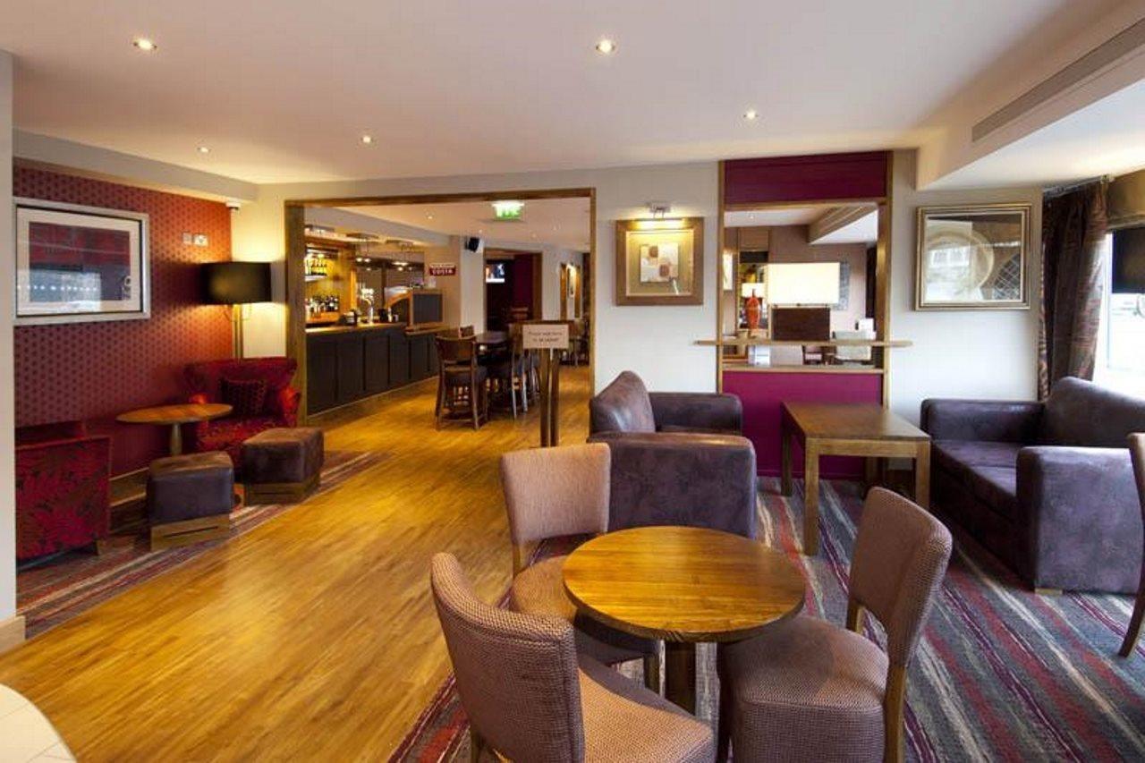 Premier Inn Bradford Central Екстериор снимка