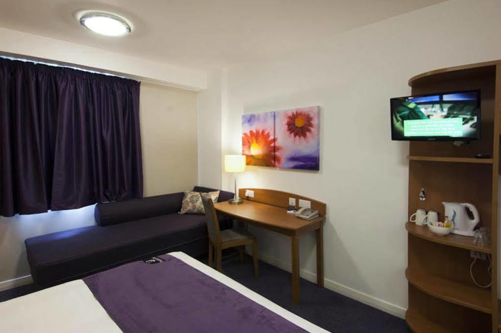 Premier Inn Bradford Central Екстериор снимка